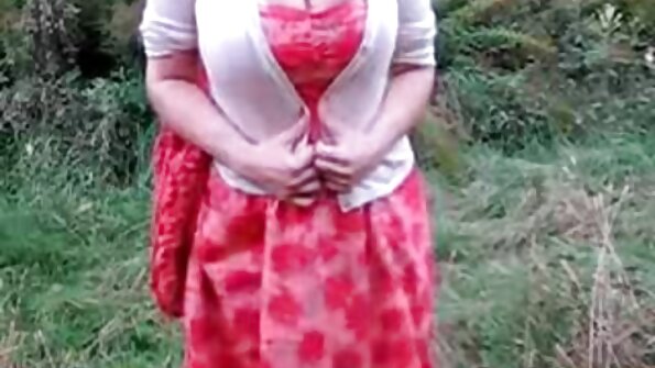 Charlee îl iubește pe Dickie